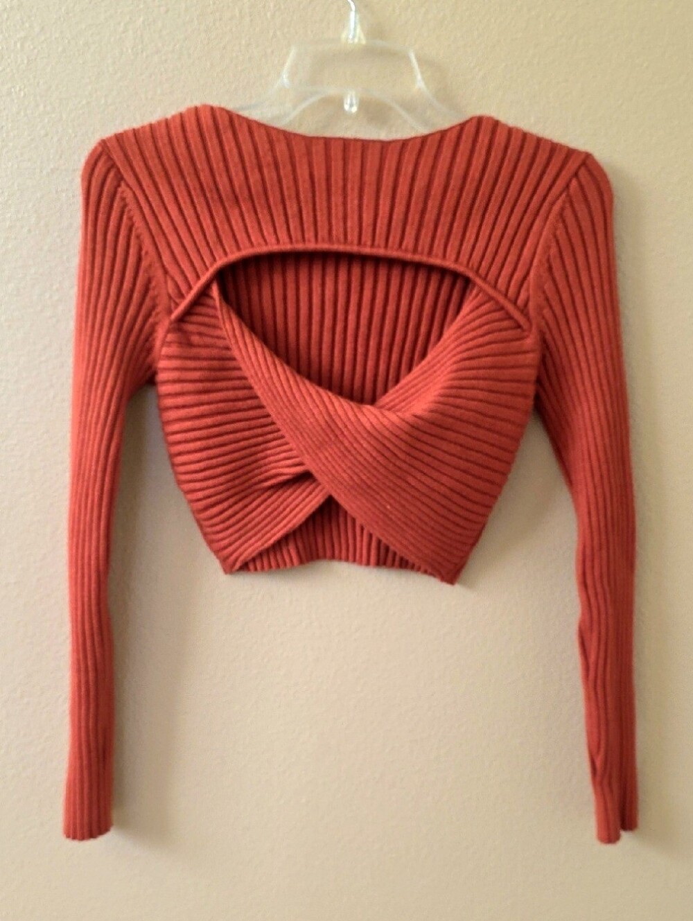 Urban Outfitters Burnt Orange Tayla Twist Front Crop Sweater - Size Large - Picture 1 of 5